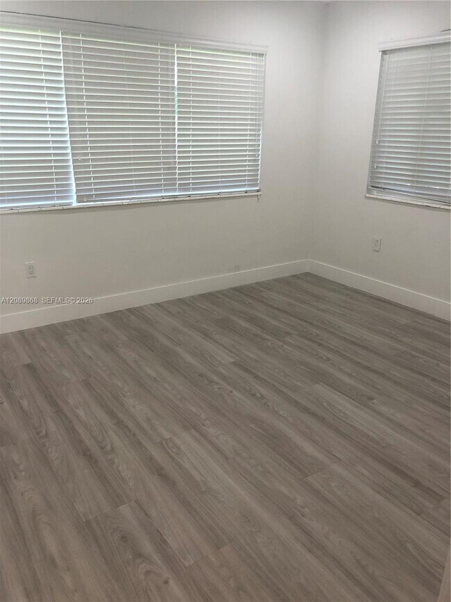 Building Photo - 11053 SW 79th Ave