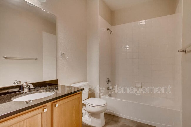 Building Photo - 15700 E Jamison Dr