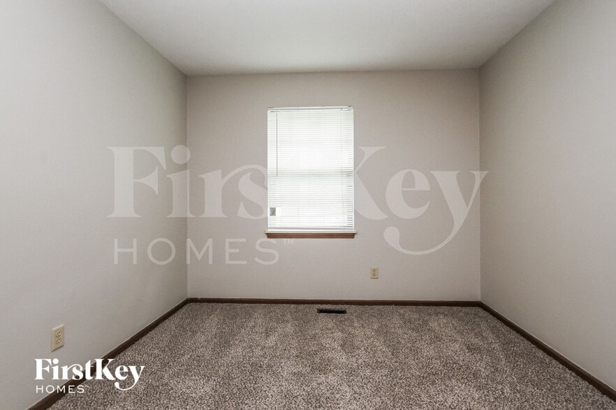 Building Photo - 5132 Carob Ct