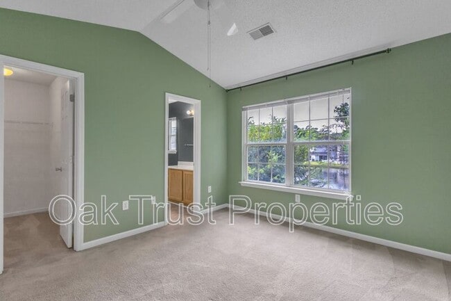 Building Photo - 303 Yellow Hawthorn Cir