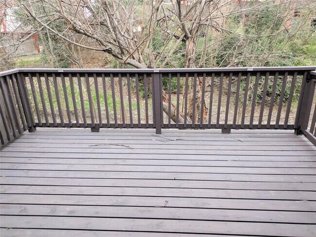 Building Photo - 8901 Trone Cir