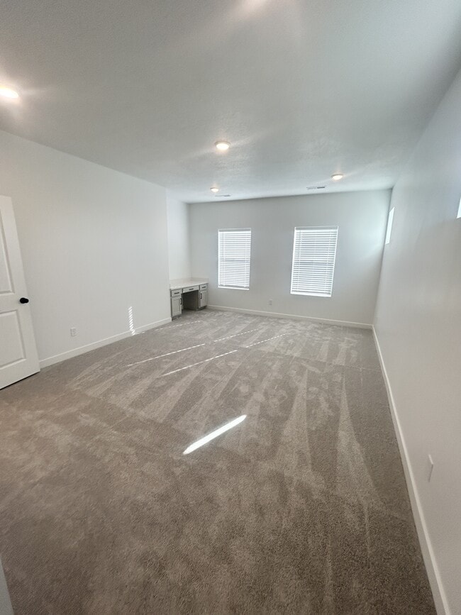 Building Photo - 4811 Pocosin Ct