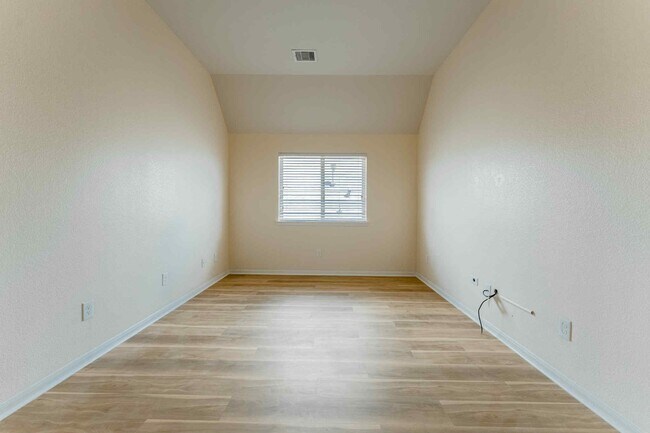 Building Photo - 20219 Weeping Pine Way