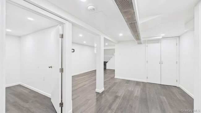 Building Photo - 142-16 223rd St