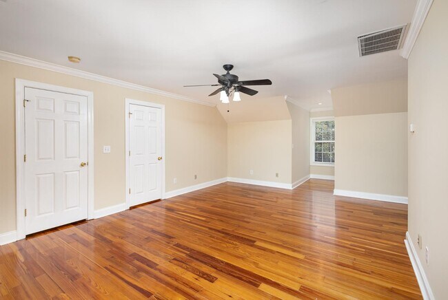 Building Photo - 1610 Elkhart Cir