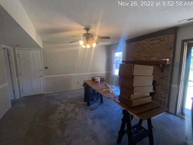 Building Photo - 2220 Baywater Dr