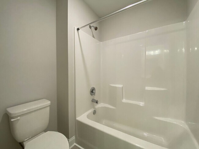 Building Photo - 6260 Kershaw Mdws Rd