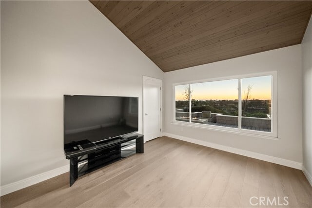 Building Photo - 703 Calle Brisa