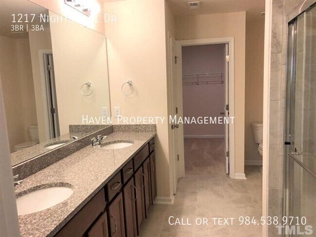 Building Photo - 1217 Nightshade Dr