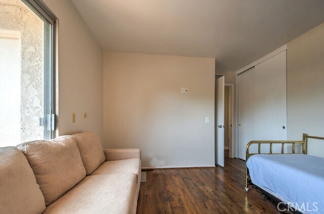 Building Photo - 17252 Citron