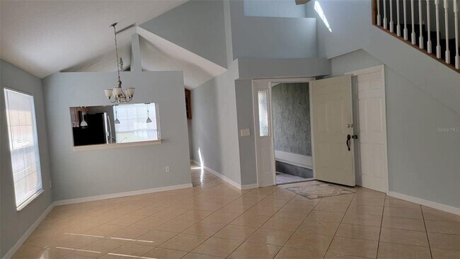 Building Photo - 2467 Quail Run Blvd N