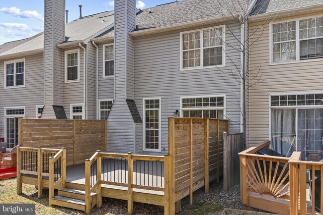 Building Photo - 6033 Grenfell Loop