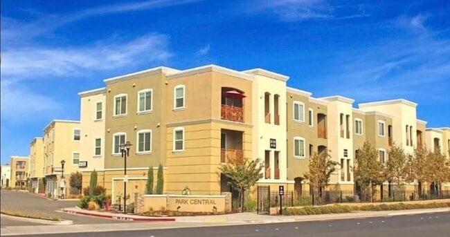 Building Photo - 4700 Norris Canyon Rd