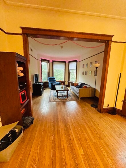 dining/living rooms - 3730 N Magnolia Ave