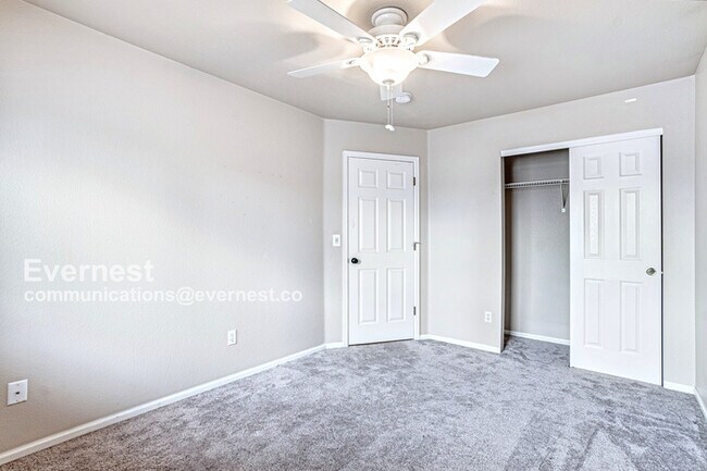 Building Photo - 13087 Race Ct