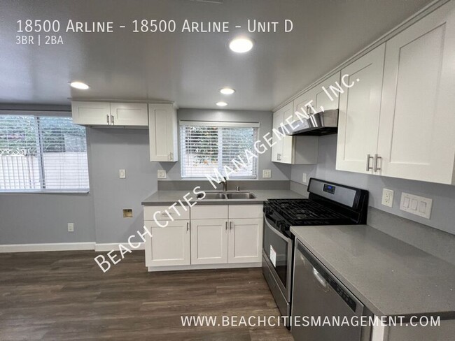 Building Photo - Remodeled 3 Bed, 2.5 Bath Town Home with A...