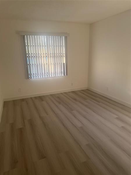 Building Photo - 3037 NW 92nd Ave