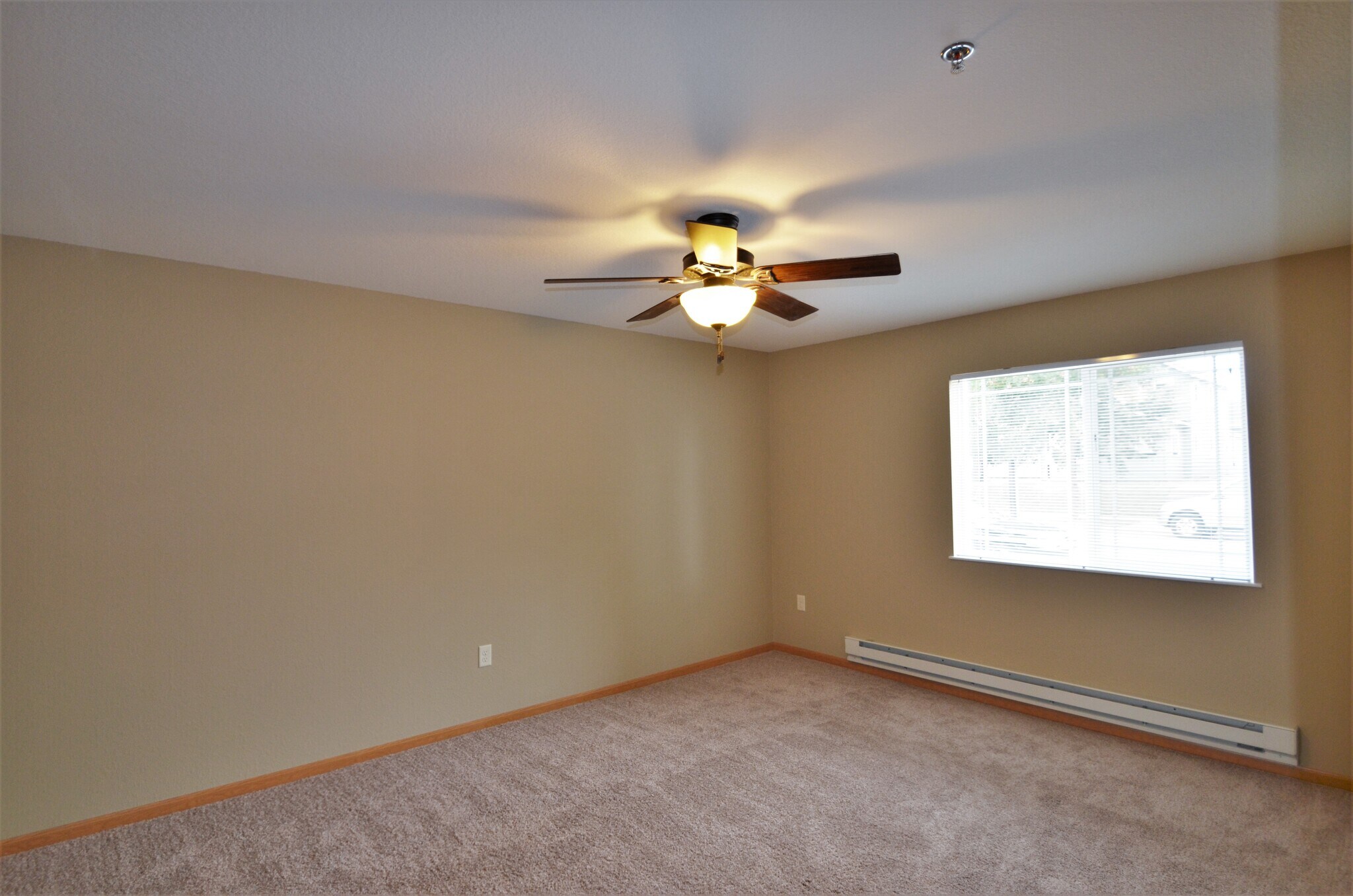 Bedroom - 420 11th St N