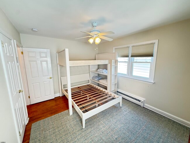 Building Photo - 112 N Argyle Ave