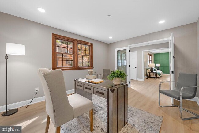 Building Photo - 10429 Headly Ct