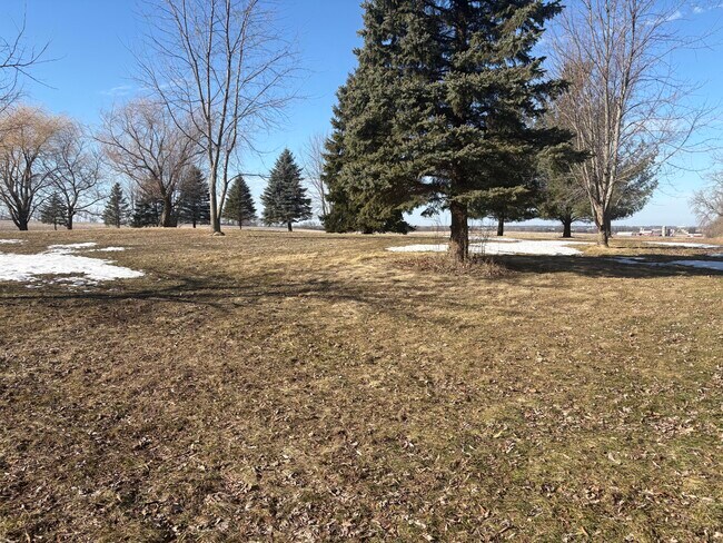 Building Photo - W4604 Palmer Rd