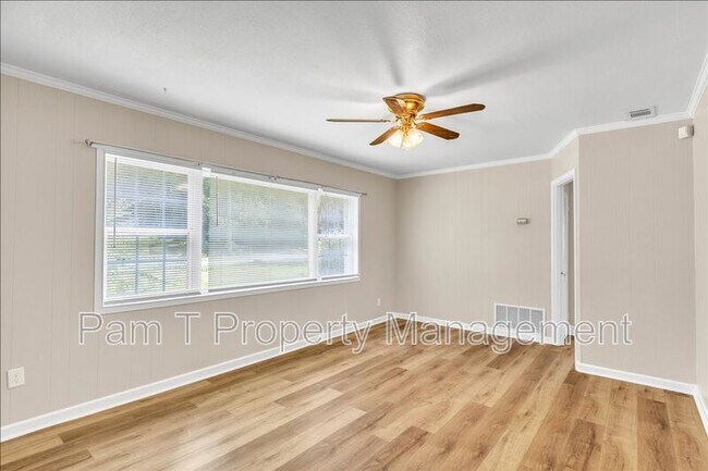 Building Photo - 9159 Ferguson Ave