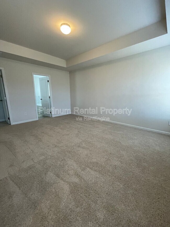 Building Photo - 74 Hampton Rdge Wy