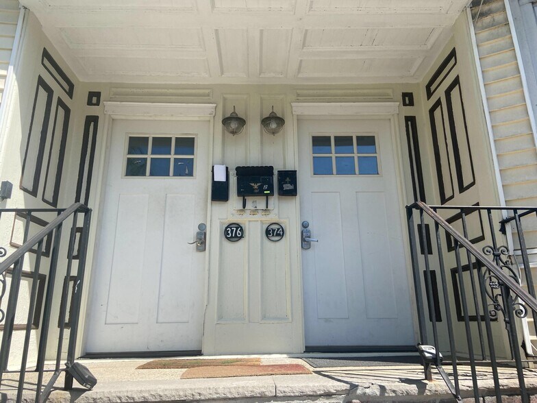 Building Photo - 377 Prospect St