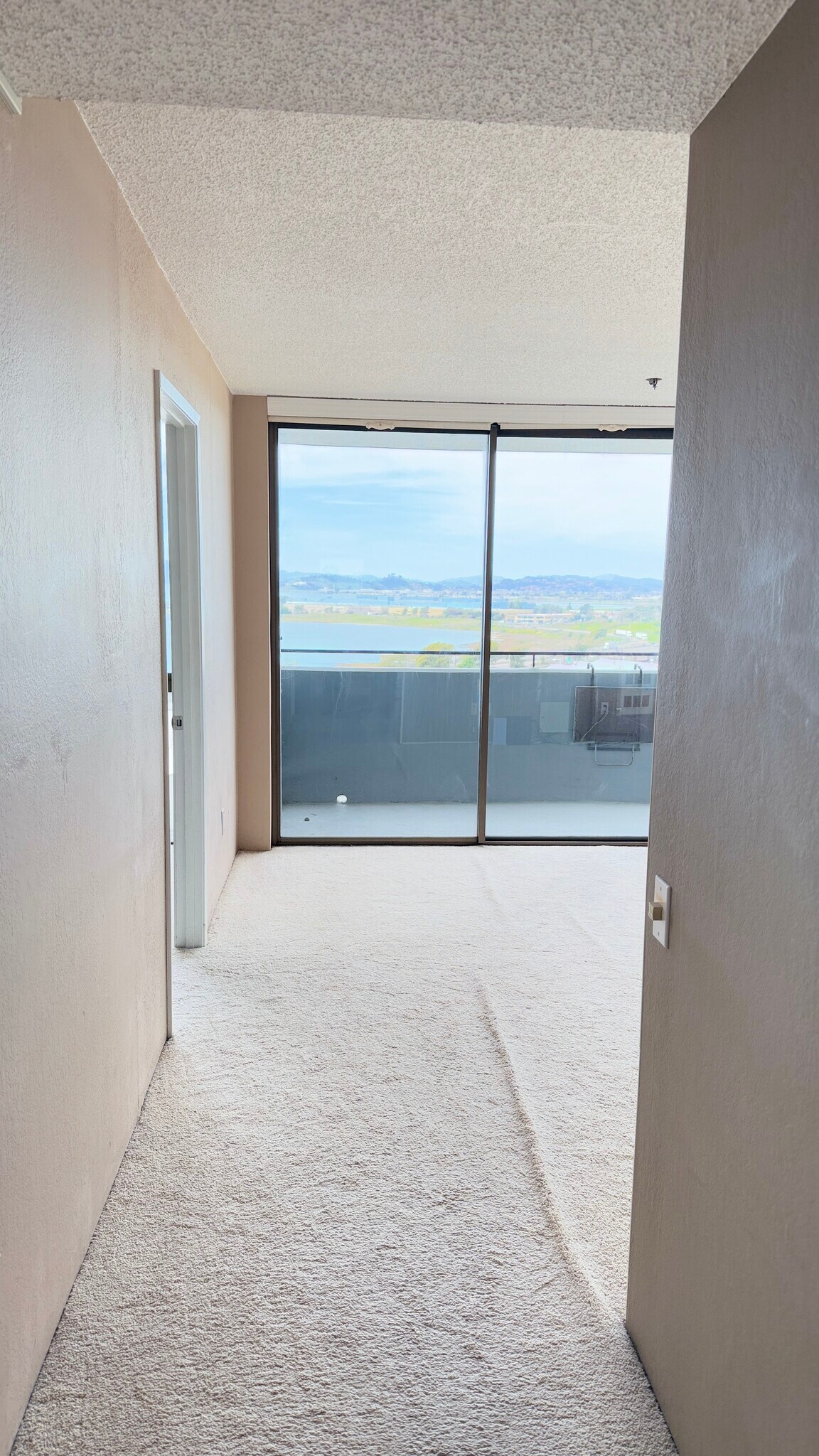 Building Photo - 555 Pierce St