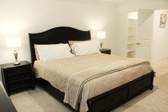 Building Photo - 15980 Mavericks Ln