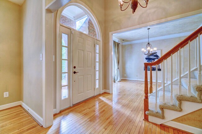 Building Photo - Ready NOW! 1st-Time Rental in John B. Dey ...