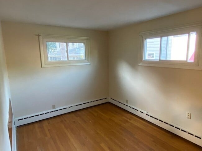 Building Photo - 47 Summer St