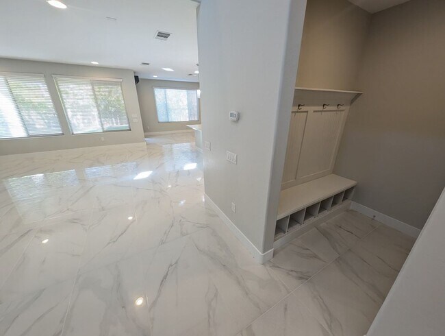 Building Photo - 3622 Portiani Dr