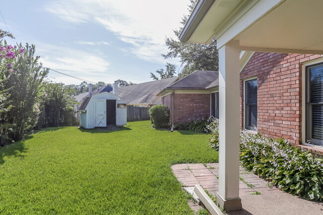 Building Photo - 7592 Dexter Run Cir