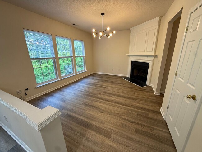 Building Photo - 146 Brentfield Loop