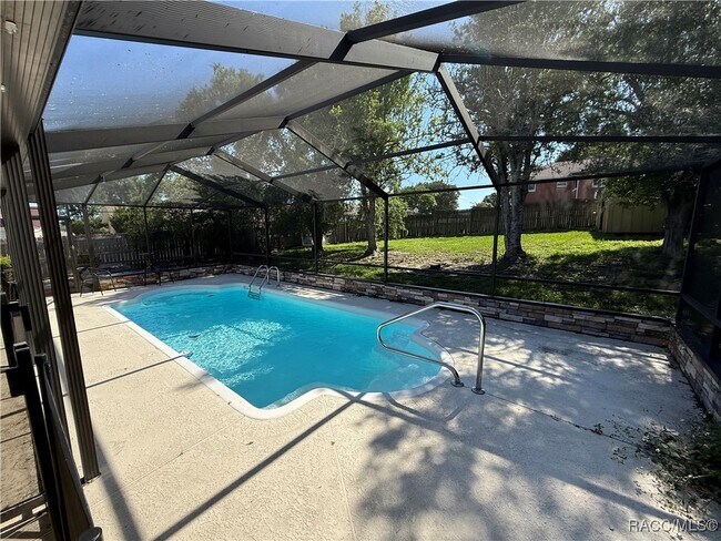 Building Photo - 3632 N Honeylocust Dr
