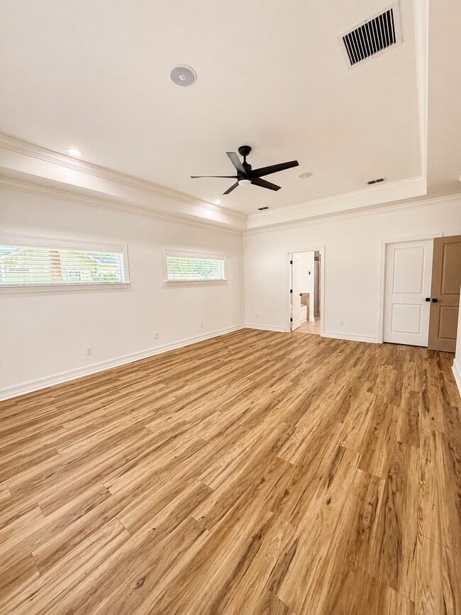 Building Photo - 212 Nandina Way