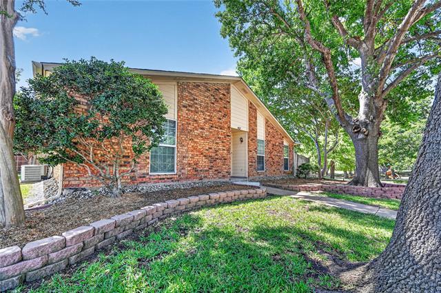 Building Photo - 407 Woodhurst Dr