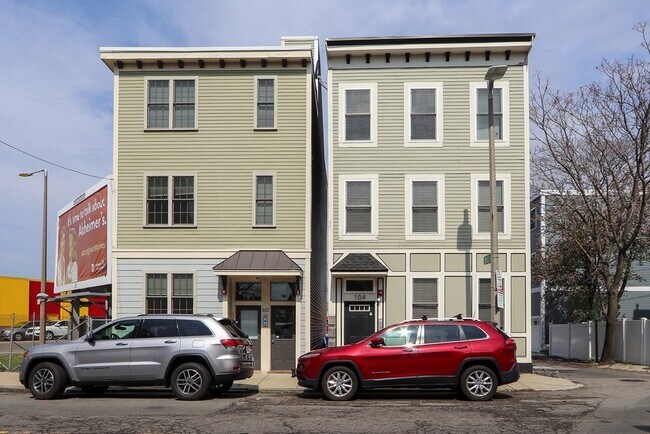 Building Photo - 104 D St