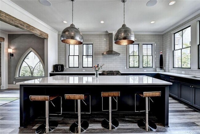 Building Photo - 2555 Brook Run