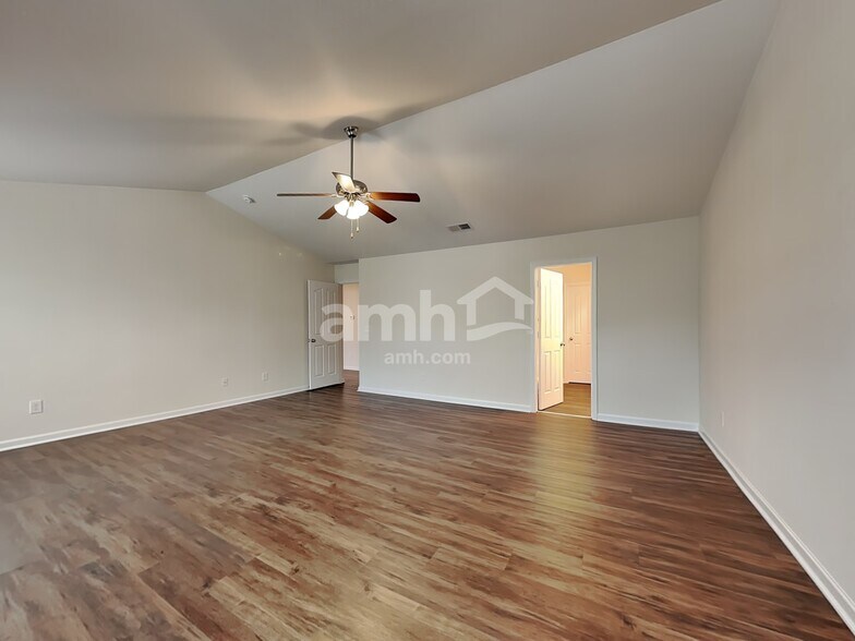 Building Photo - 4844 Old Towne Village Cir