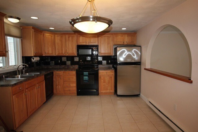 Building Photo - 8 Maylane Dr