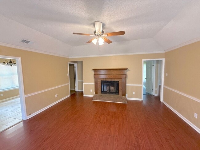 Building Photo - 6930 Autumnhill Ln