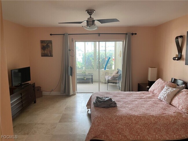 Building Photo - 1730 Sandy Cir