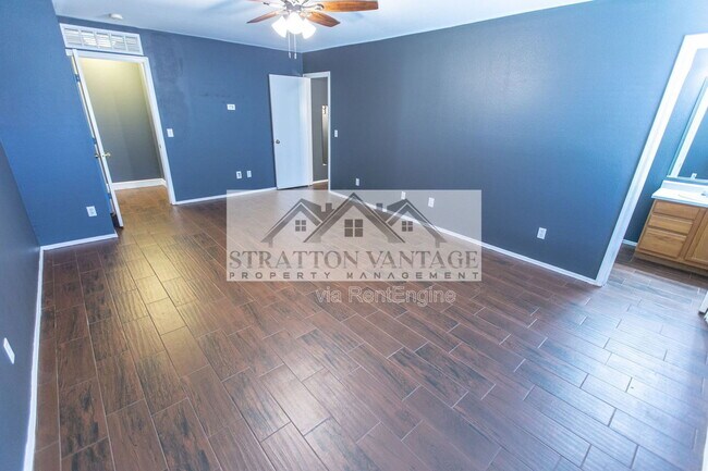 Building Photo - 9630 W Kingman St