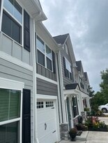Building Photo - 413 Camarillo Ln