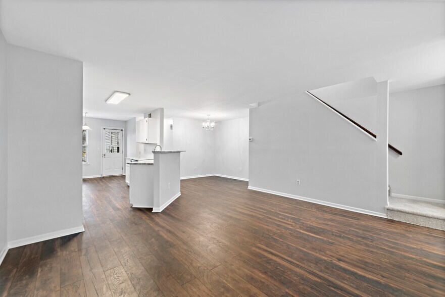 Living Area & Dining rooom - 2504 Cortland Ln