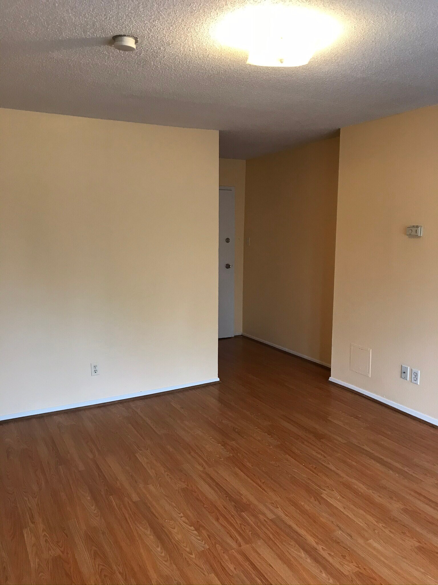 Building Photo - 3118 San Jacinto St