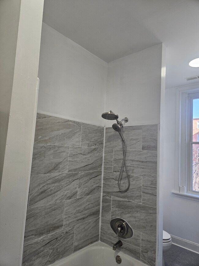 Building Photo - 1909 McCulloh St