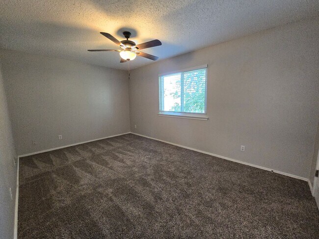 Building Photo - 8810 Springmail Cir